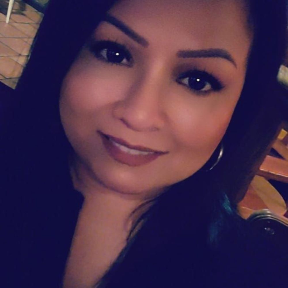 Meet your Posher, Julisa